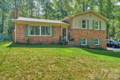 1199 Deer Park Lake Road, Spruce Pine, NC 28777 - Photo 2