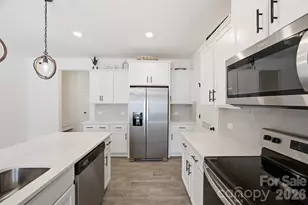 2037 Crooked Oak Ln, York, SC 29745 - Photo 10
