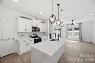 2037 Crooked Oak Ln, York, SC 29745 - Photo 8