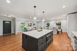 6207 Honegger Dr, Charlotte, NC 28211 - Photo 8