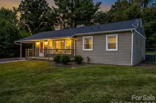215 Varden Pl, Swannanoa, NC 28778 - Photo 1