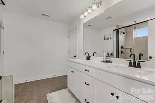 14125 Glaswick Dr, Charlotte, NC 28278 - Photo 10