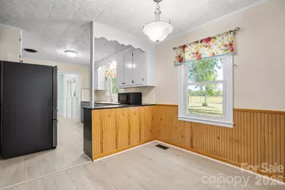 2981 East Maiden Road, Maiden, NC 28650 - Photo 6