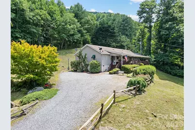 412 Gaddy Heights, Waynesville, NC 28786 - Photo 2