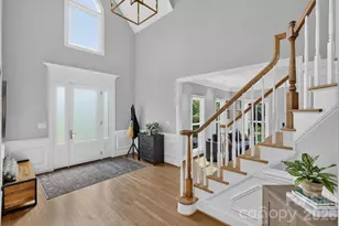 11423 Colonial Country Ln, Charlotte, NC 28277 - Photo 6