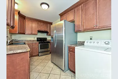 3000 Barfield Drive, Charlotte, NC 28217 - Photo 8