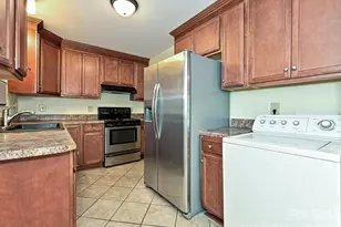3000 Barfield Dr, Charlotte, NC 28217 - Photo 8