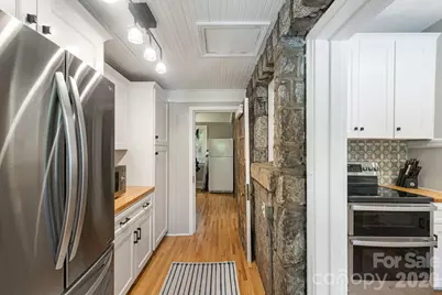 25 Saint Dunstans Circle, Asheville, NC 28803 - Photo 14