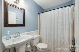 25 St Dunstans Cir, Asheville, NC 28803 - Photo 18