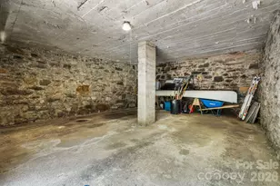 25 St Dunstans Cir, Asheville, NC 28803 - Photo 34