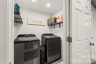 561 Primrose Ln NW, Concord, NC 28027 - Photo 10