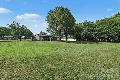 561 Primrose Lane NW, Concord, NC 28027 - Photo 16
