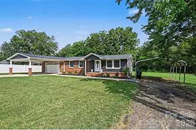 561 Primrose Lane NW, Concord, NC 28027 - Photo 2