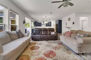 14314 Aikenwood Dr, Charlotte, NC 28278 - Photo 16
