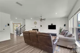 14314 Aikenwood Dr, Charlotte, NC 28278 - Photo 18