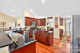 1174 Dale Rd, Spruce Pine, NC 28777 - Photo 14