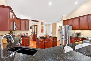 1174 Dale Rd, Spruce Pine, NC 28777 - Photo 18