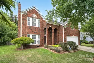 6813 Neuhoff Ln, Charlotte, NC 28269 - Photo 2