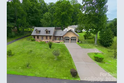 100 Forest Park Drive, Hendersonville, NC 28792 - Photo 2