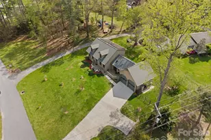 100 Forest Park Dr, Hendersonville, NC 28792 - Photo 34