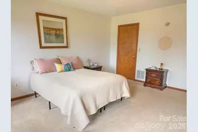 100 Forest Park Drive, Hendersonville, NC 28792 - Photo 18