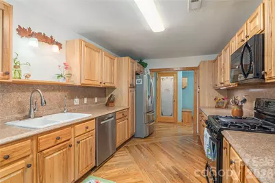 1075 Moody Farm Road, Maggie Valley, NC 28751 - Photo 8