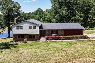 813 Robinson-Clemmer Rd, Dallas, NC 28034 - Photo 2