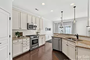 6017 Carrollton Ln, Charlotte, NC 28210 - Photo 12