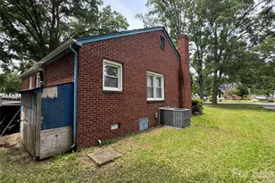945 S Confederate Ave, Rock Hill, SC 29730 - Photo 4