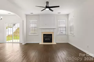 745 Lumber Ln, Charlotte, NC 28214 - Photo 4