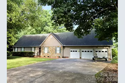 130 Canoe Court, Mount Gilead, NC 27306 - Photo 1
