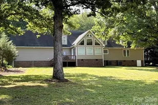 130 Canoe Ct, Mount Gilead, NC 27306 - Photo 2