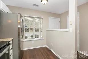 11633 Boxer Ln, Charlotte, NC 28269 - Photo 4