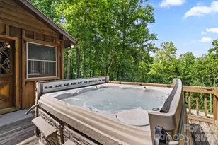 237 Biltmore Cir, Bryson City, NC 28713 - Photo 4