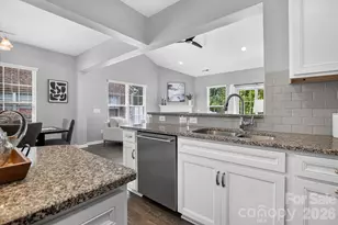 3153 Hartson Pointe Dr, Fort Mill, SC 29707 - Photo 8