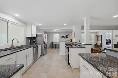 104 31st Avenue NE, Hickory, NC 28601 - Photo 22