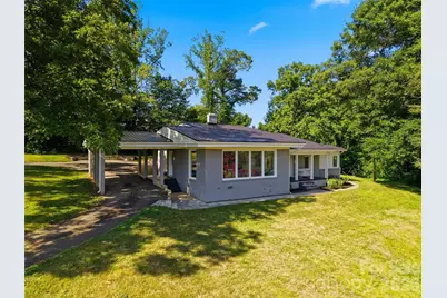 104 31st Avenue NE, Hickory, NC 28601 - Photo 2