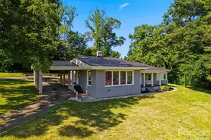 104 31st Ave NE, Hickory, NC 28601 - Photo 2
