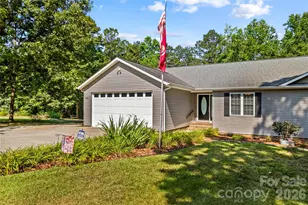 104 Parkers Grove Ln, Statesville, NC 28677 - Photo 2