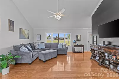 107 Twin Lakes Drive, Statesville, NC 28625 - Photo 8