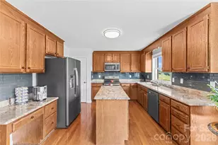 107 Twin Lakes Dr, Statesville, NC 28625 - Photo 16