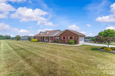 107 Twin Lakes Drive, Statesville, NC 28625 - Photo 4