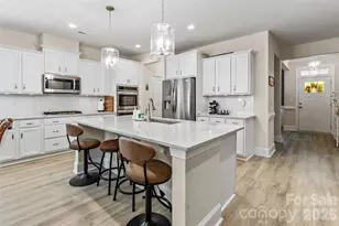 210 Lord Dunluce St, Rock Hill, SC 29732 - Photo 8