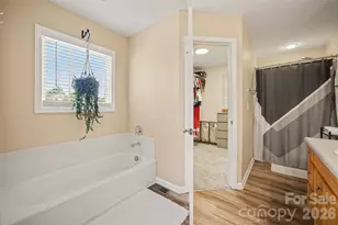 137 Chambwood Ln, Shelby, NC 28152 - Photo 10