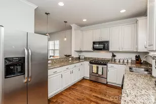 315 Woodvale Pl, Charlotte, NC 28208 - Photo 10