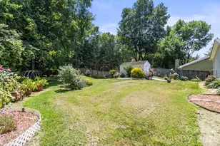 6325 Ellesmere Ct, Charlotte, NC 28227 - Photo 40