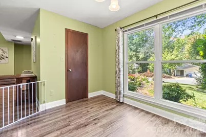 6325 Ellesmere Court, Charlotte, NC 28227 - Photo 18