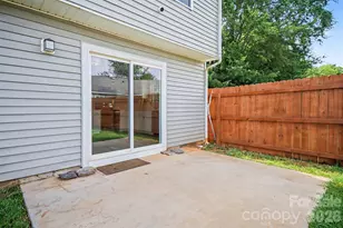 6111 Whispering Brook Ct, Charlotte, NC 28216 - Photo 38