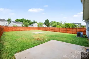 6111 Whispering Brook Ct, Charlotte, NC 28216 - Photo 44