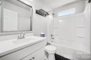 6111 Whispering Brook Ct, Charlotte, NC 28216 - Photo 36